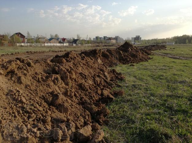 Свалку дам д. Пикино Ленинградка. Грунт-60 руб. Стройка-60 руб. круглосуточно.70-б.н.