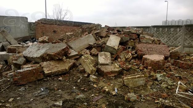 Строительный мусор вывезу по 350 руб по Москве и Мос. области. Круглосуточно. Свои свалки.