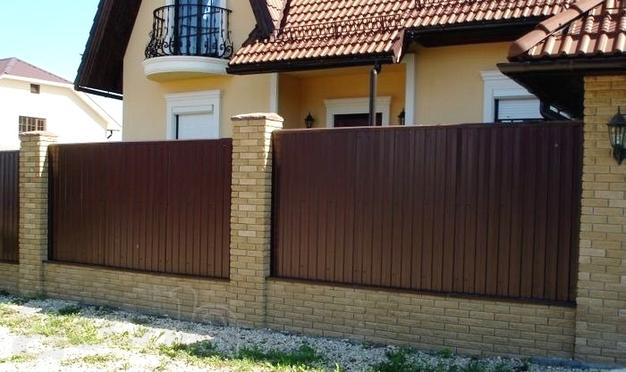 Шикарный забор из профнастила от профессионалов!