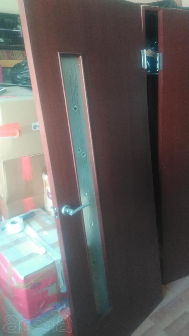 Двери 5 штук. В сборе есть все