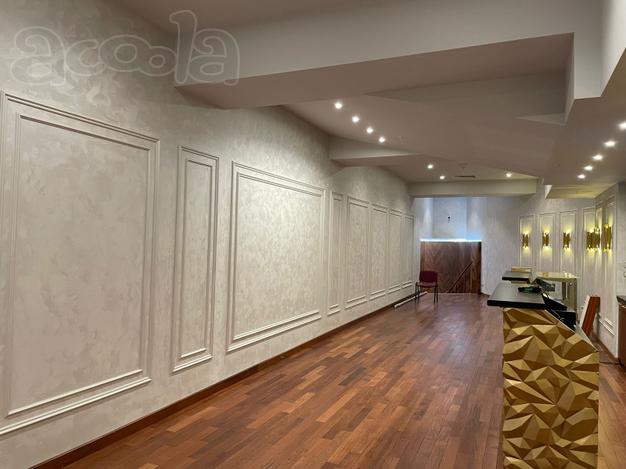 Нанесение декоративной штукатурки